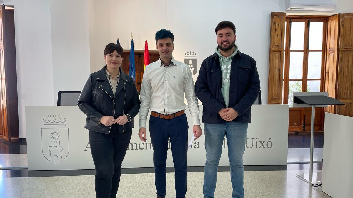 La concejala de Dinamización de Barrios, Zaida Moreno y el mago Orbit han presentado la nueva edición del festival.