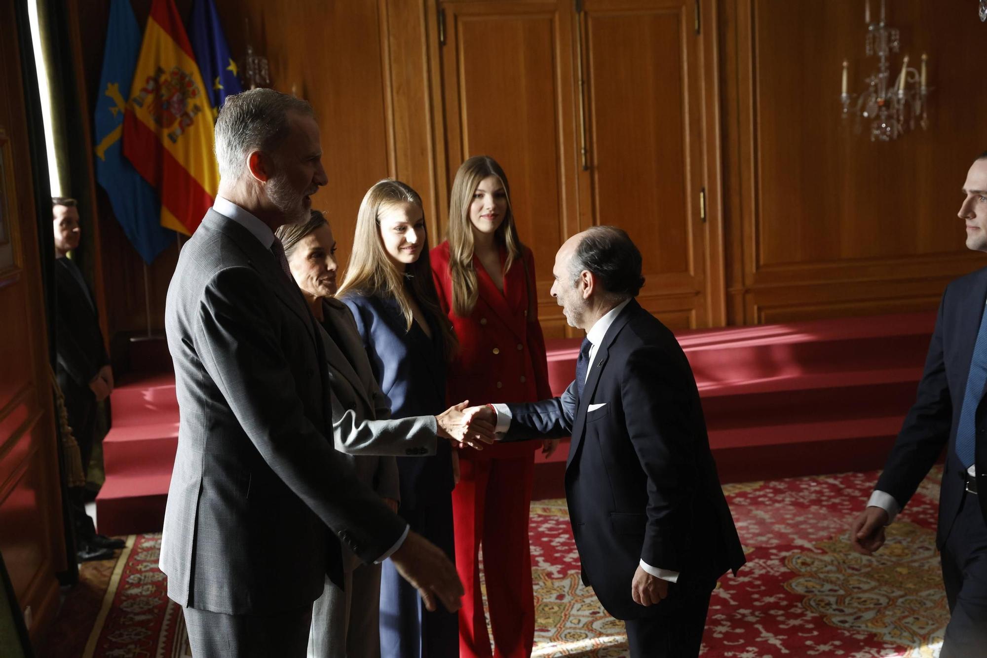 EN IMÁGENES: Así ha sido el encuentro de la Familia Real con  Premios Fin de Grado 2024 de la Universidad de Oviedo
