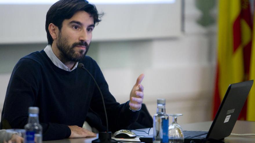 El arquitecto Pablo Camarasa plantea un uso museístico para la ermita del Puig como garantía de salvación