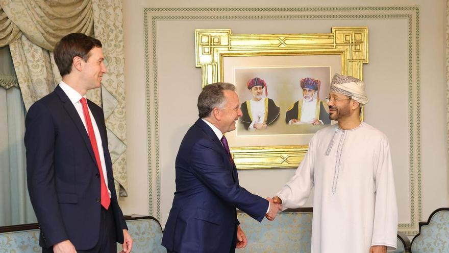 Irán y EEUU celebran conversaciones "con desconfianza pero positivas" y se citan de nuevo en los próximos días