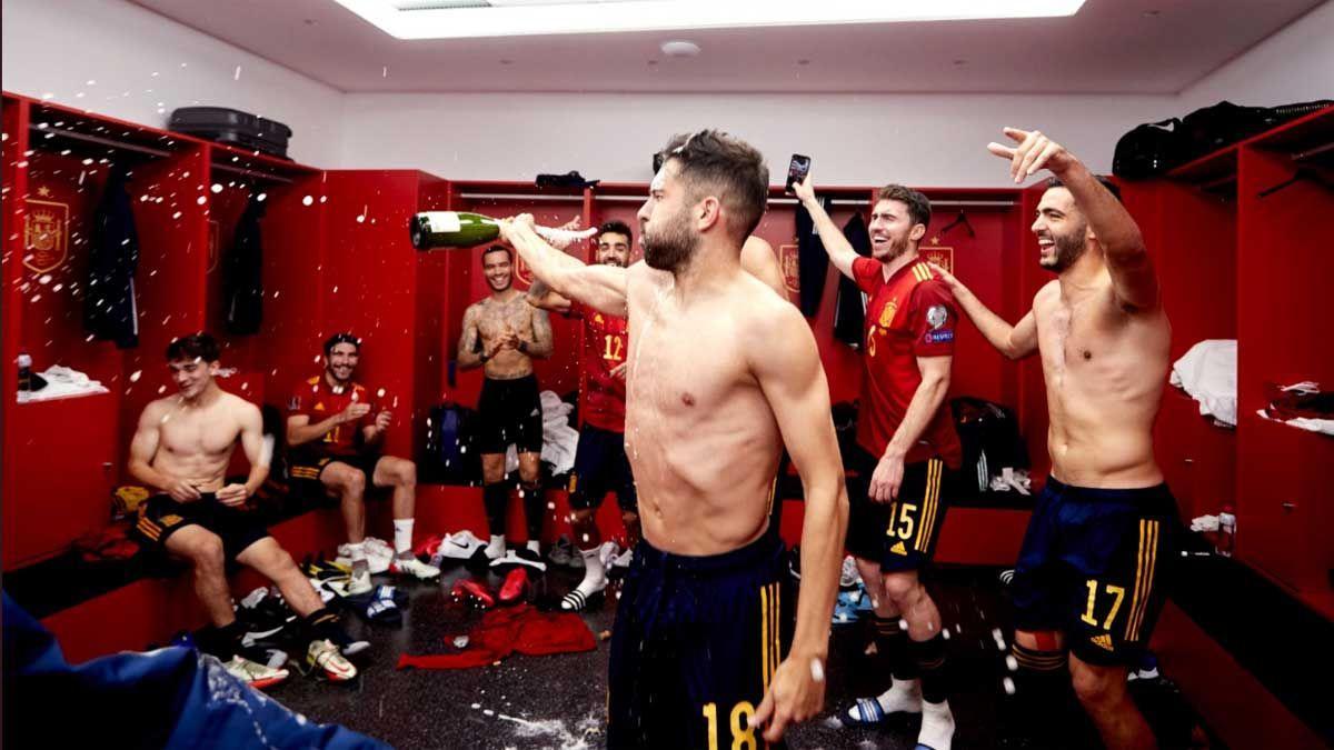 Així va ser la festa de la selecció espanyola al vestidor Així va ser la festa de la selecció espanyola al vestidor