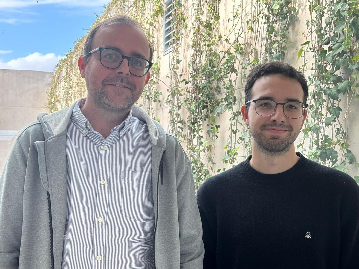 De izq. a dcha. los investigadores David Luque y Pablo Martínez