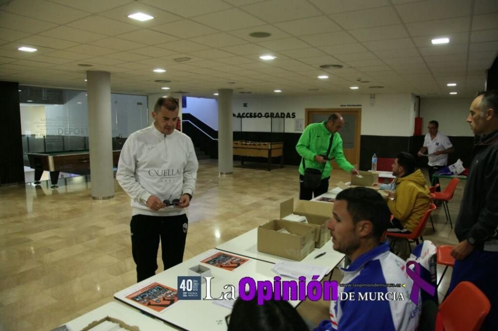 Recogida de dorsales, ambiente y salida de la XXXI Media Maratón Ciudad de Lorca