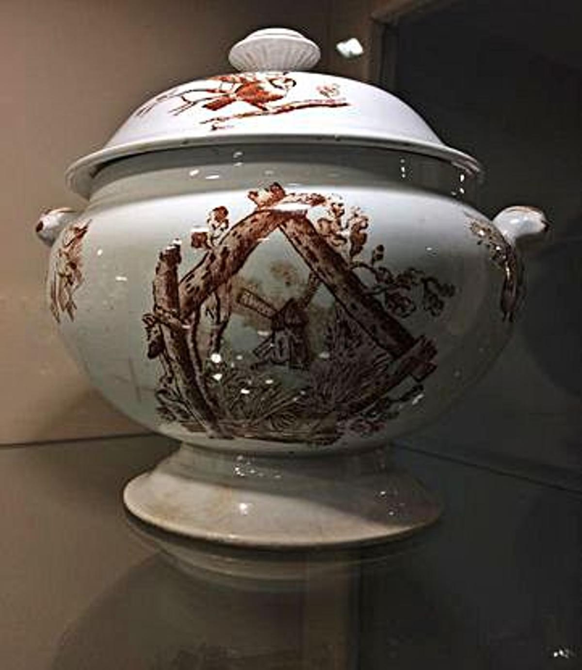 Cuando Oviedo tenía una fábrica de loza