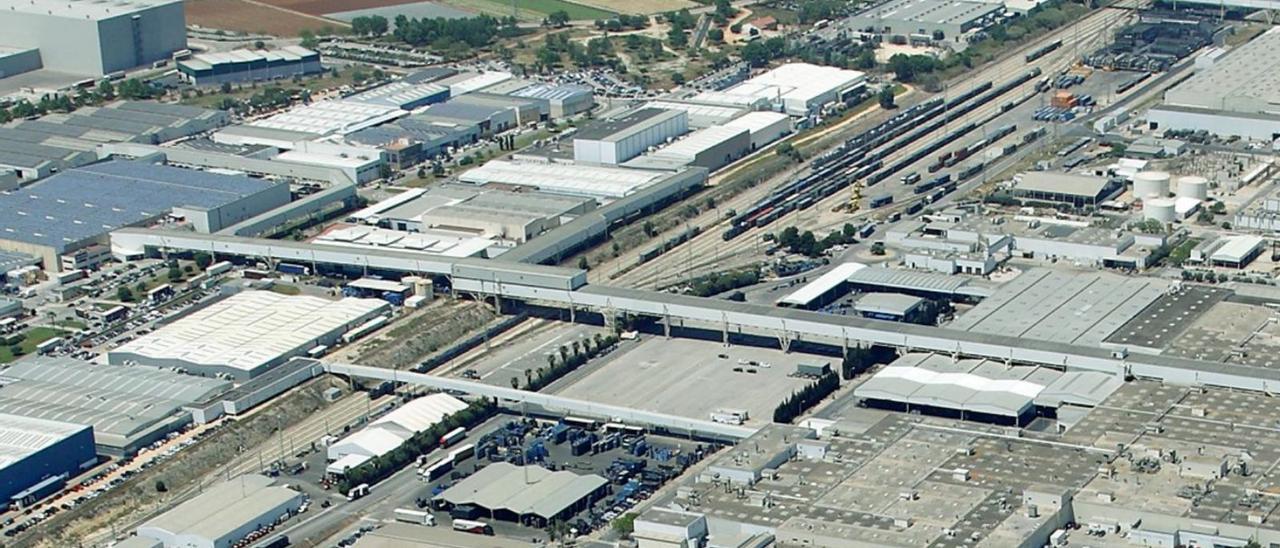 Vista aérea del parque de proveedores de Ford en Almussafes. | LEVANTE-EMV