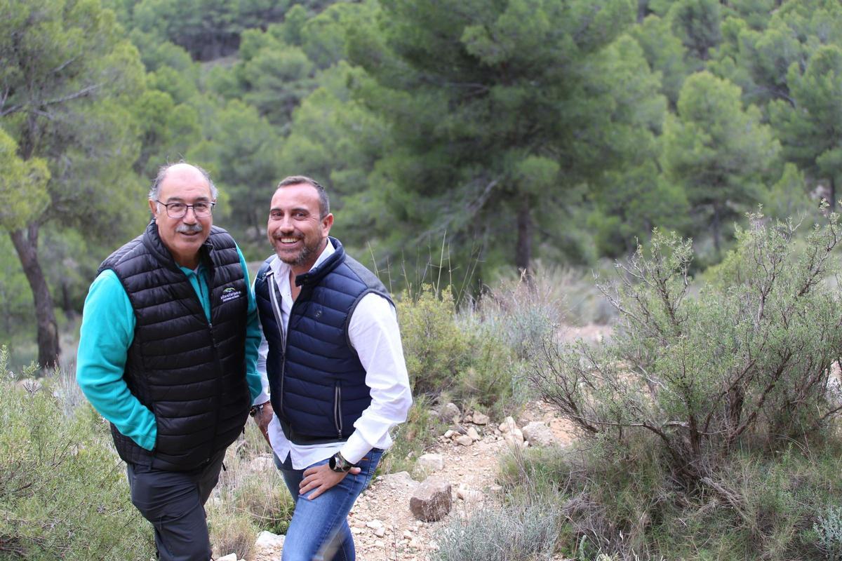 La empresa nació de la mano de Arturo Collados Hernández, que pasa el testigo a su hijo, Arturo Collados Alarcón.