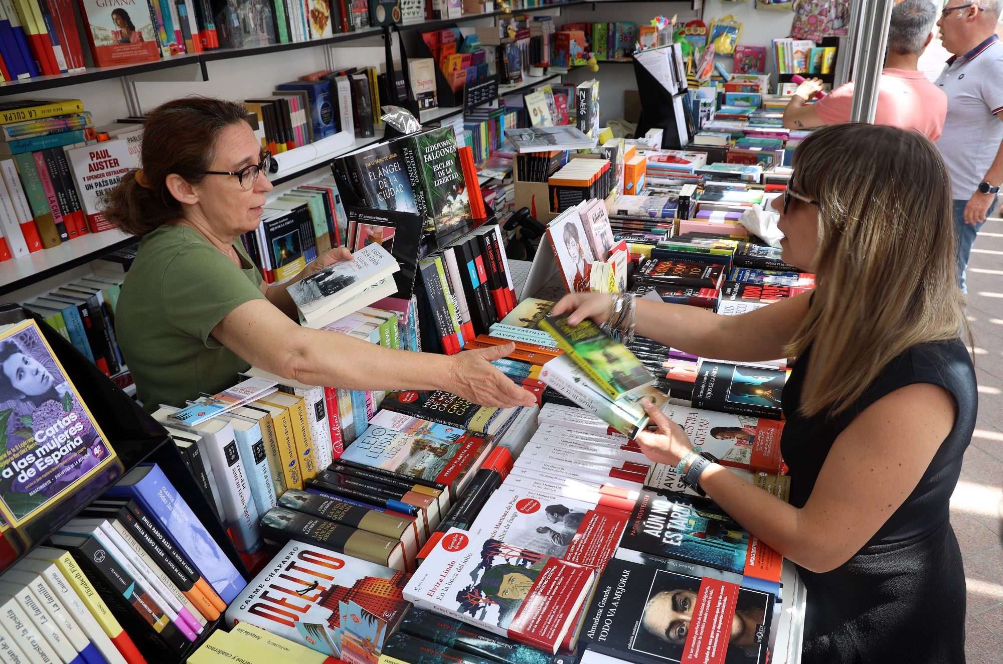 Inaugurada del Feria del Libro de Málaga 2023 en la plaza de La Marina