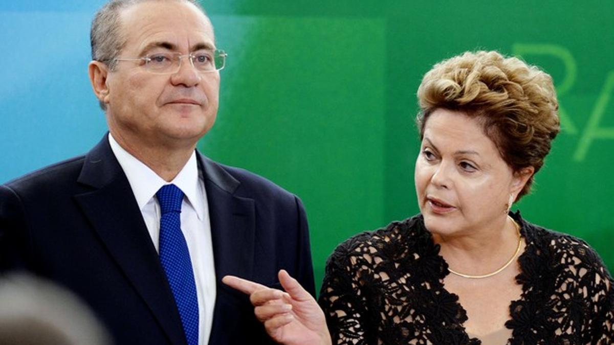 Dilma Rousseff, junto al presidente del Senado Renan Calheiros, investigado en el 'caso Petrobras'.