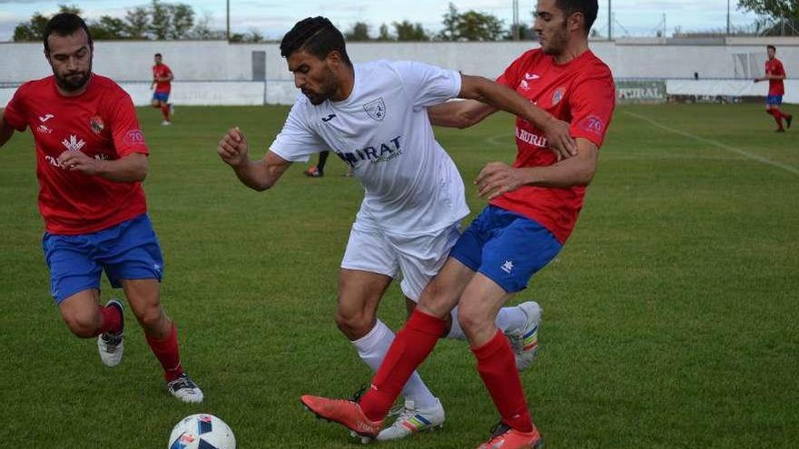 Dos benaventanos, en un partido anterior.