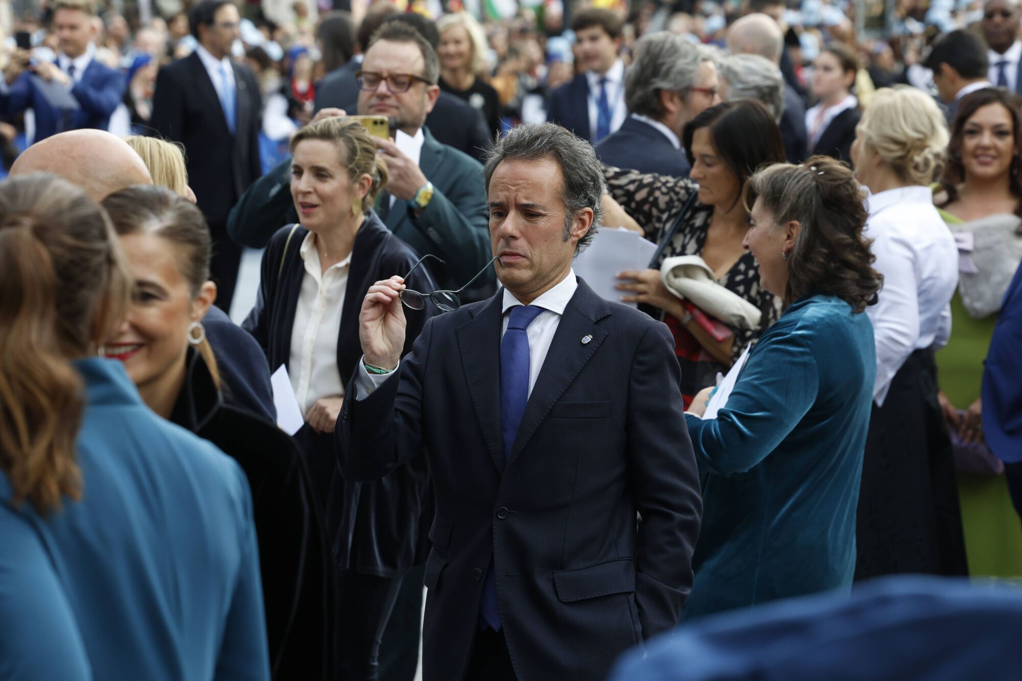  Así fue la llegada de los invitados a los premios "Princesa de Asturias" y su paso por la alfombra azul