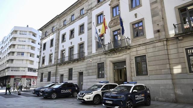 Edificio de la Audiencia Provincial de Pontevedra. | RAFA VÁZQUEZ