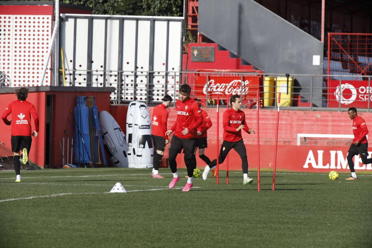 Los jugadores del Sporting, este sábado, en Mareo.