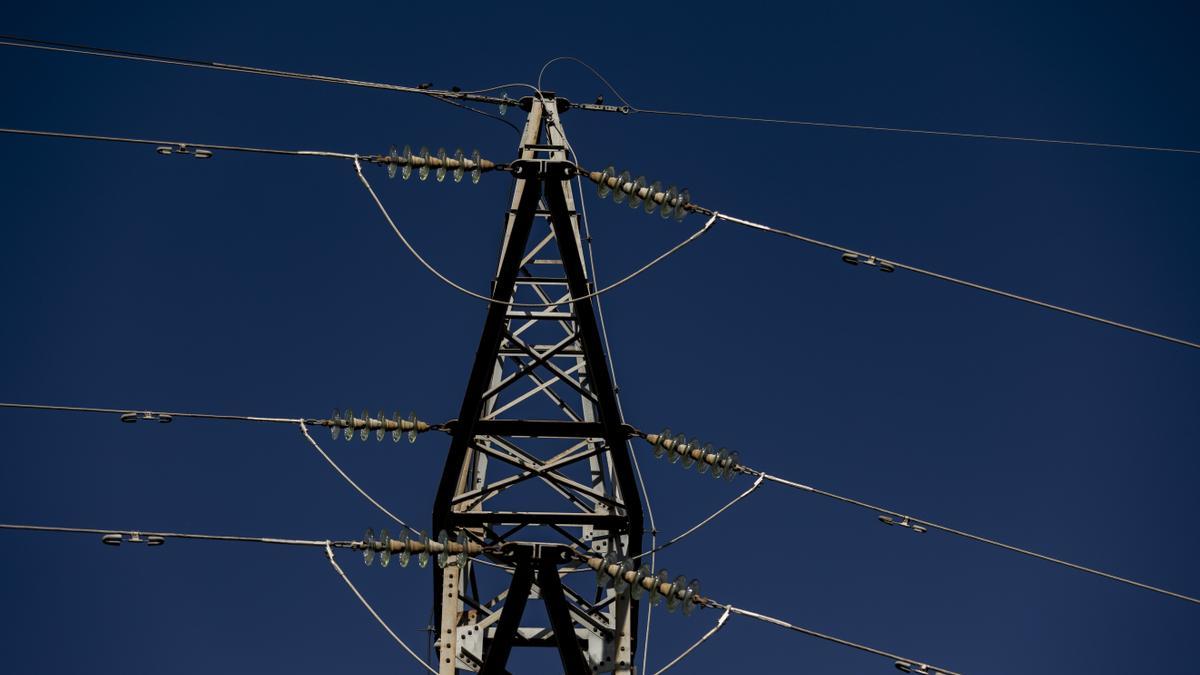 Una torre eléctrica.