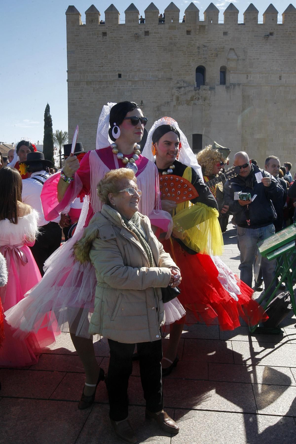 Don Carnal toma el Puente Romano