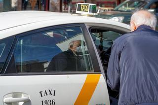 El taxi andaluz, a favor de la retirada de las mascarillas: "Es el momento oportuno"