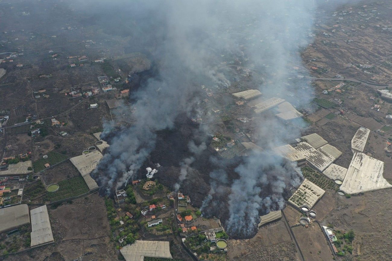 El avance de la lava del volcán de La Palma, a vista de pájaro en el décimo día de erupción