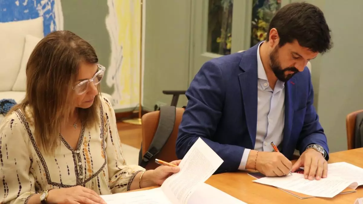 La UEC i l’ACM signen un acord de col·laboració per impulsar l’esport municipal a Catalunya