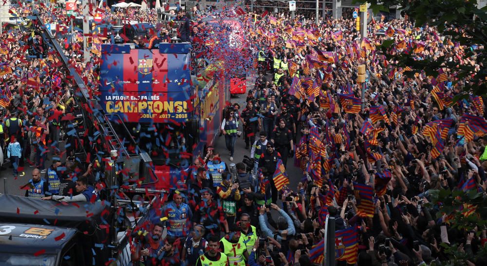 Rua del Barça: les millors fotos de la festa dels campions