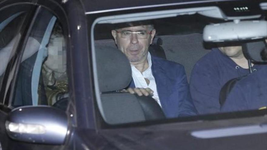 El juez Velasco investiga a dos soplones de Granados que eran guardias civiles