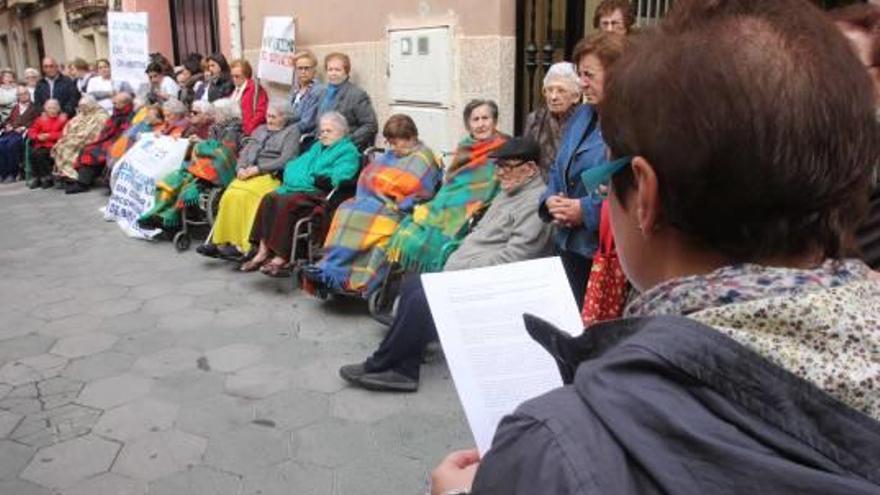 Los impagos del Consell asfixian al Asilo San Joaquín