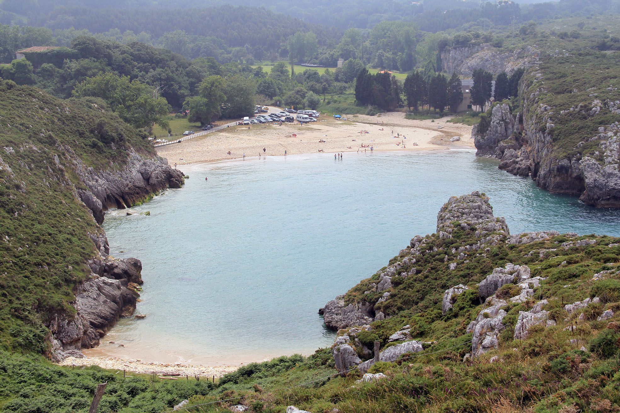 Playa de Cuevas del Mar (Llanes)