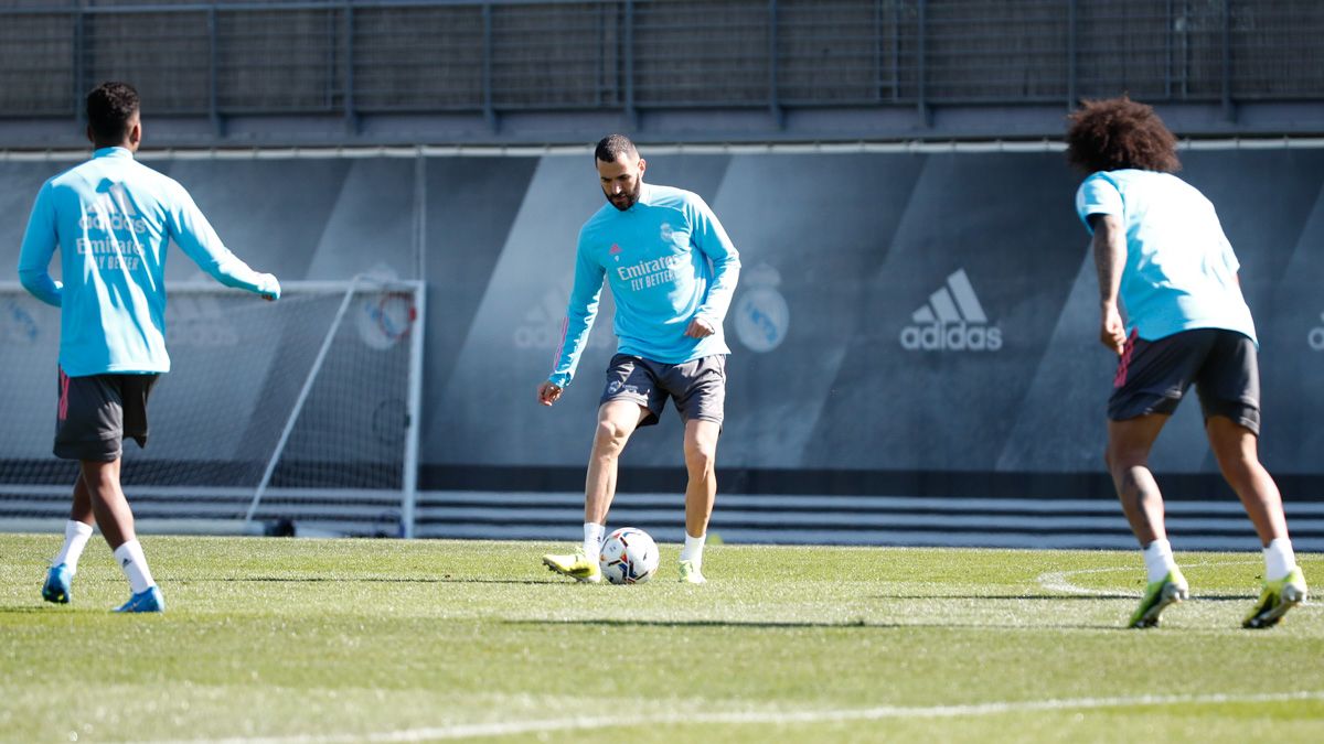 La plantilla madridista completó el segundo entrenamiento de la semana