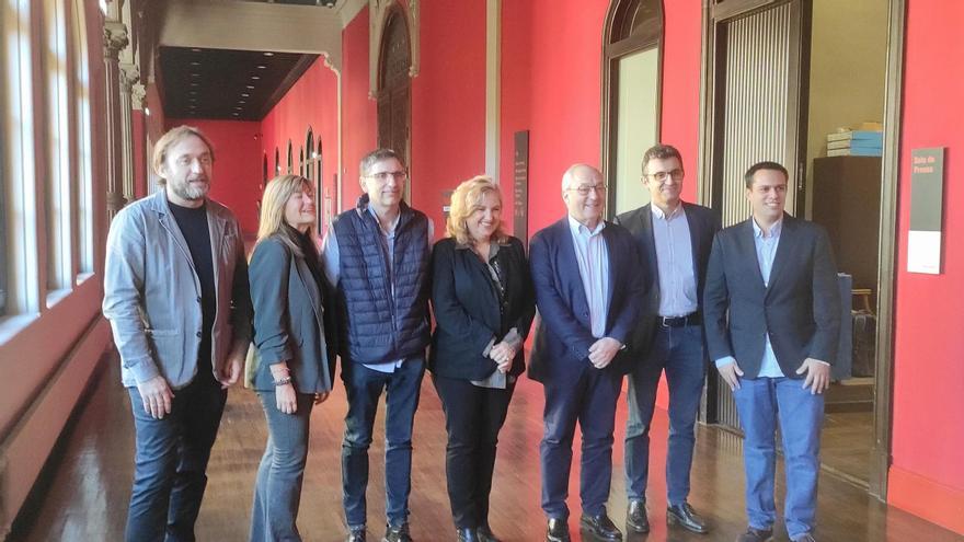 De izquierda a derecha: Julián Pardo, Raquel Ortega, José Manuel García Aznar, Rosa Bolea, Jesús Arauzo, Pedro Baptista y Diego Sánchez