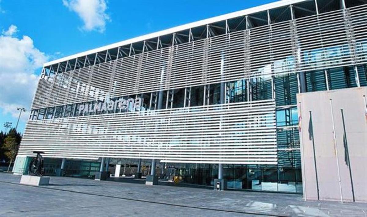 Façana exterior del velòdrom Palma Arena, a Palma de Mallorca.