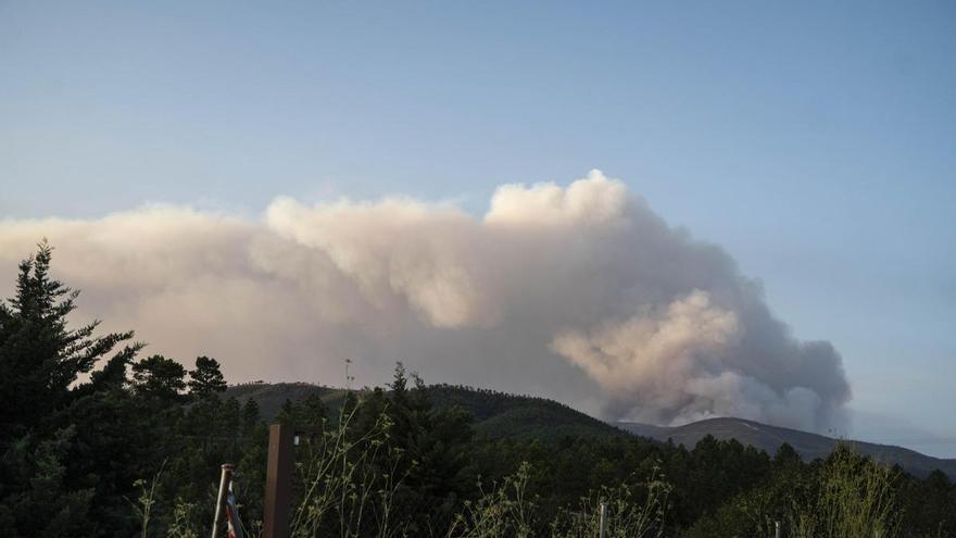 El incendio de Las Hurdes arrasa 2.200 hectáreas y la investigación apunta a que ha sido intencionado