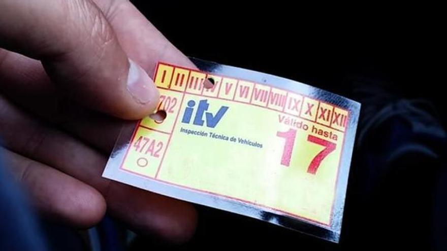 La justicia frena a la DGT: no siempre te pueden multar por llevar la ITV caducada