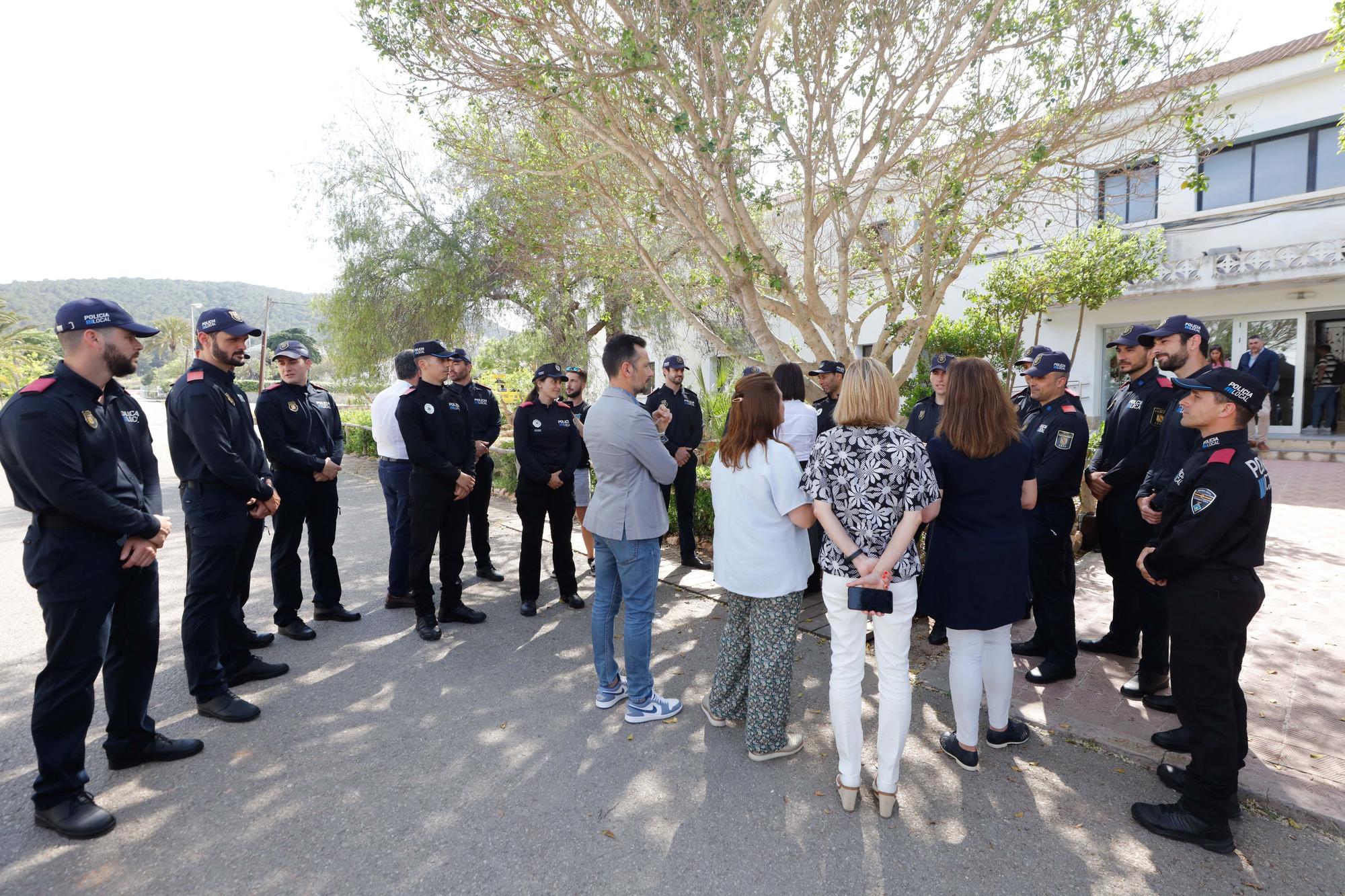 Presentación de la nueva promoción de policías locales de Ibiza