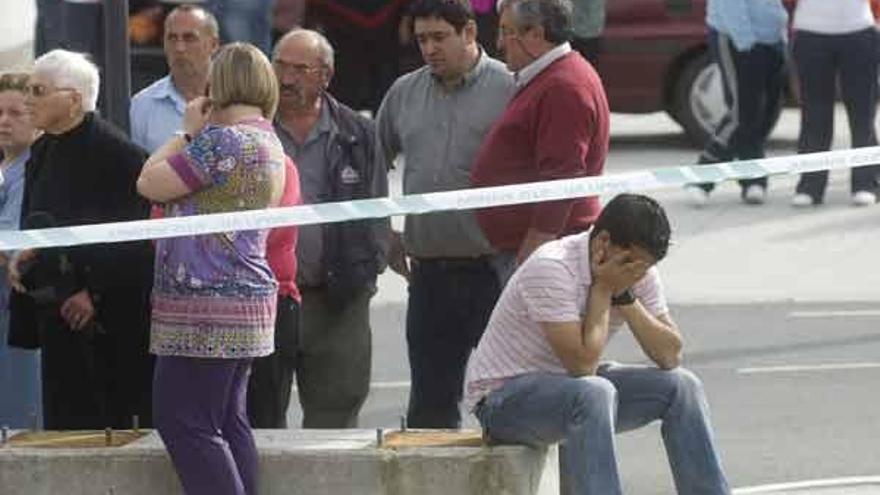 Vecinos de la víctima y del agresor, conmocionados tras el crimen.