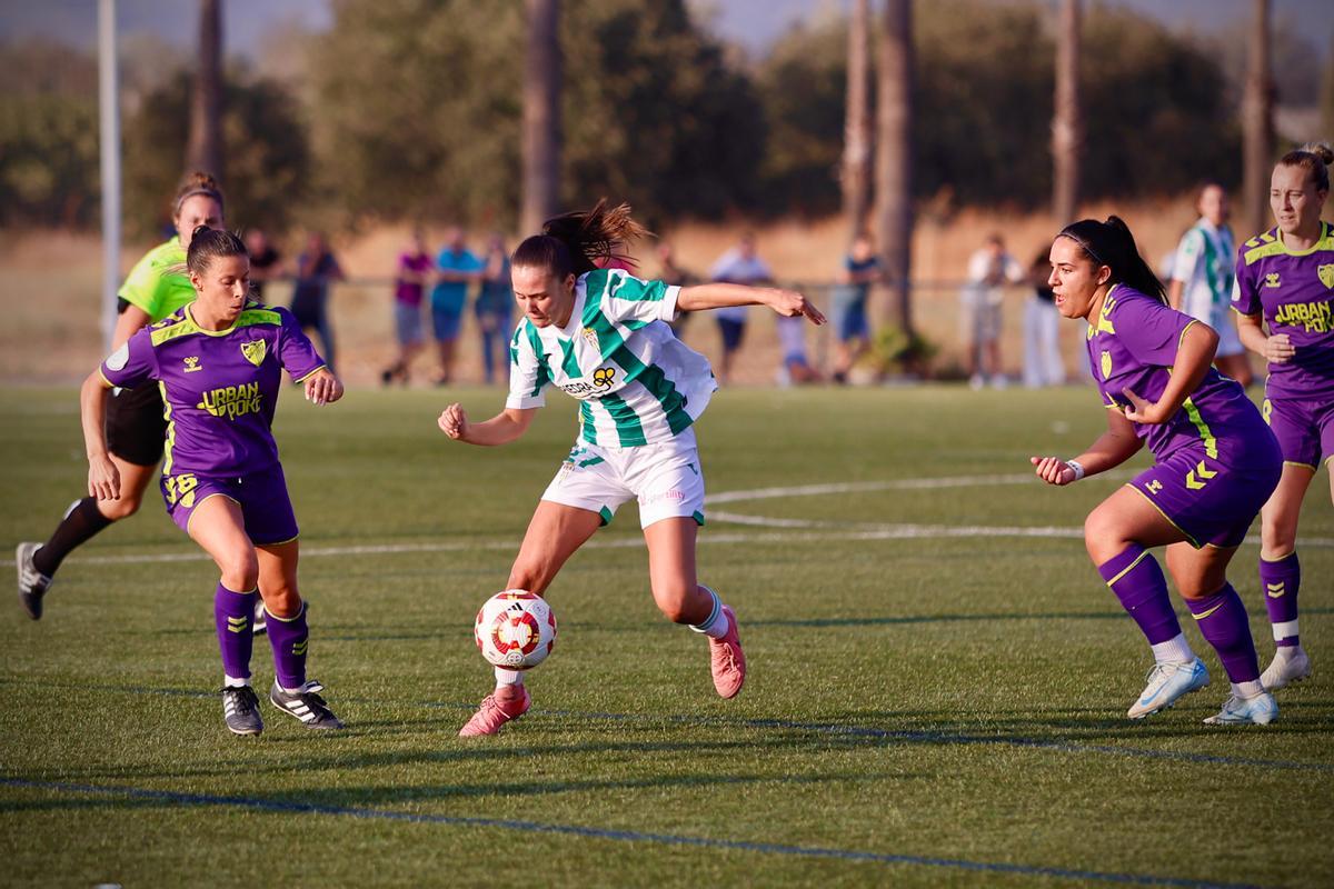 Córdoba CF Femenino-Málaga: la clasificación blanquiverde en la Copa en imágenes