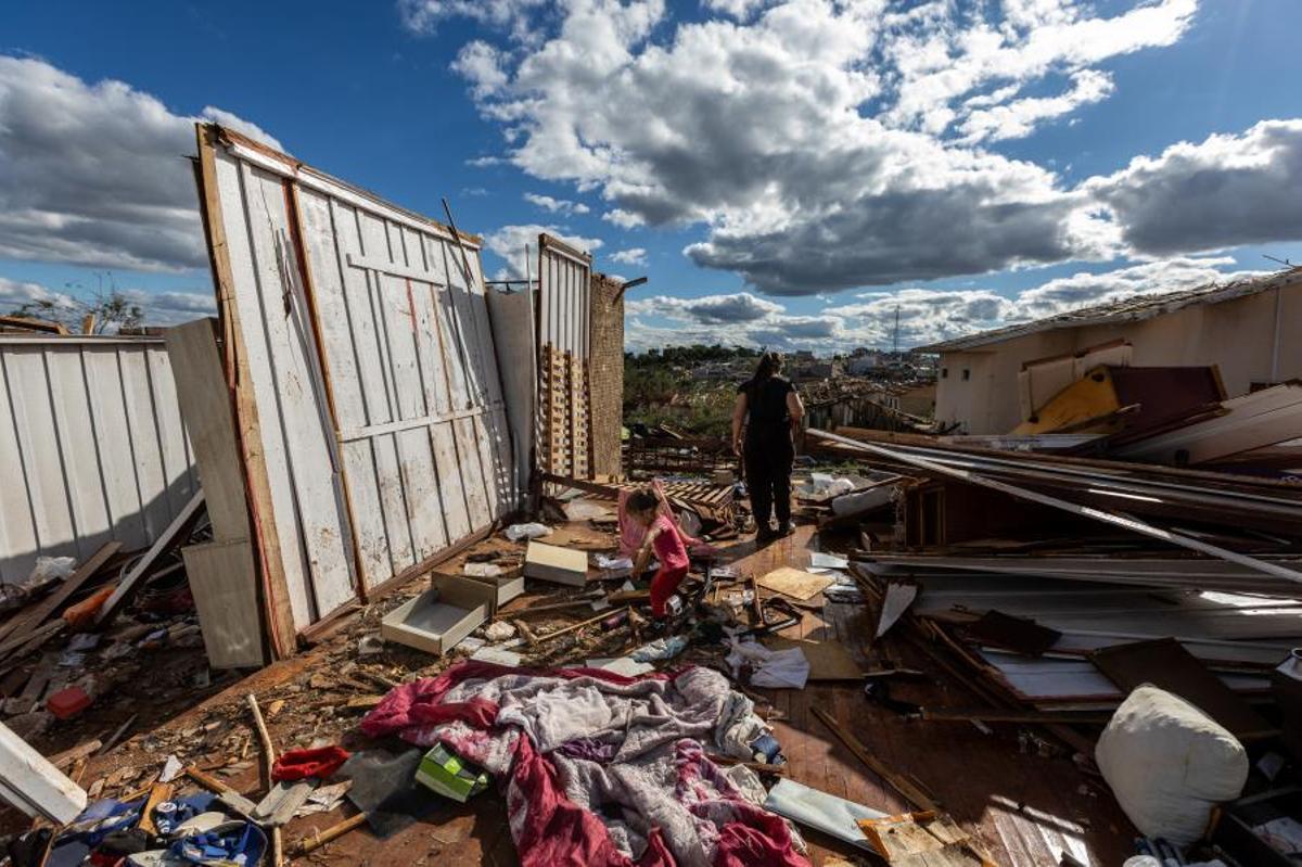 Declaran calamidad pública tras un tornado que dejó seis muertos y 750 heridos en Brasil.