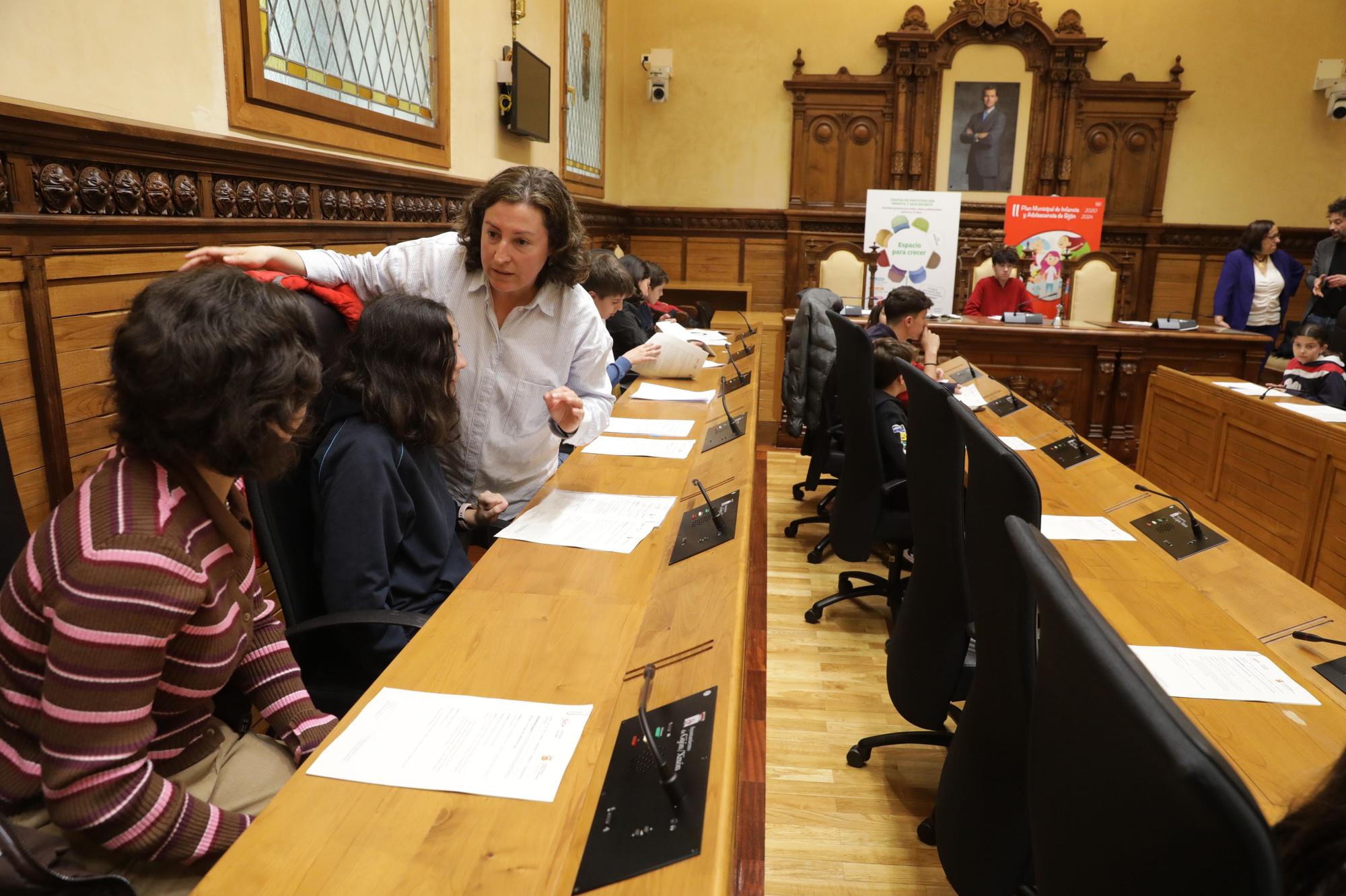 En imágenes: El Pleno infantil en el Ayuntamiento de Gijón