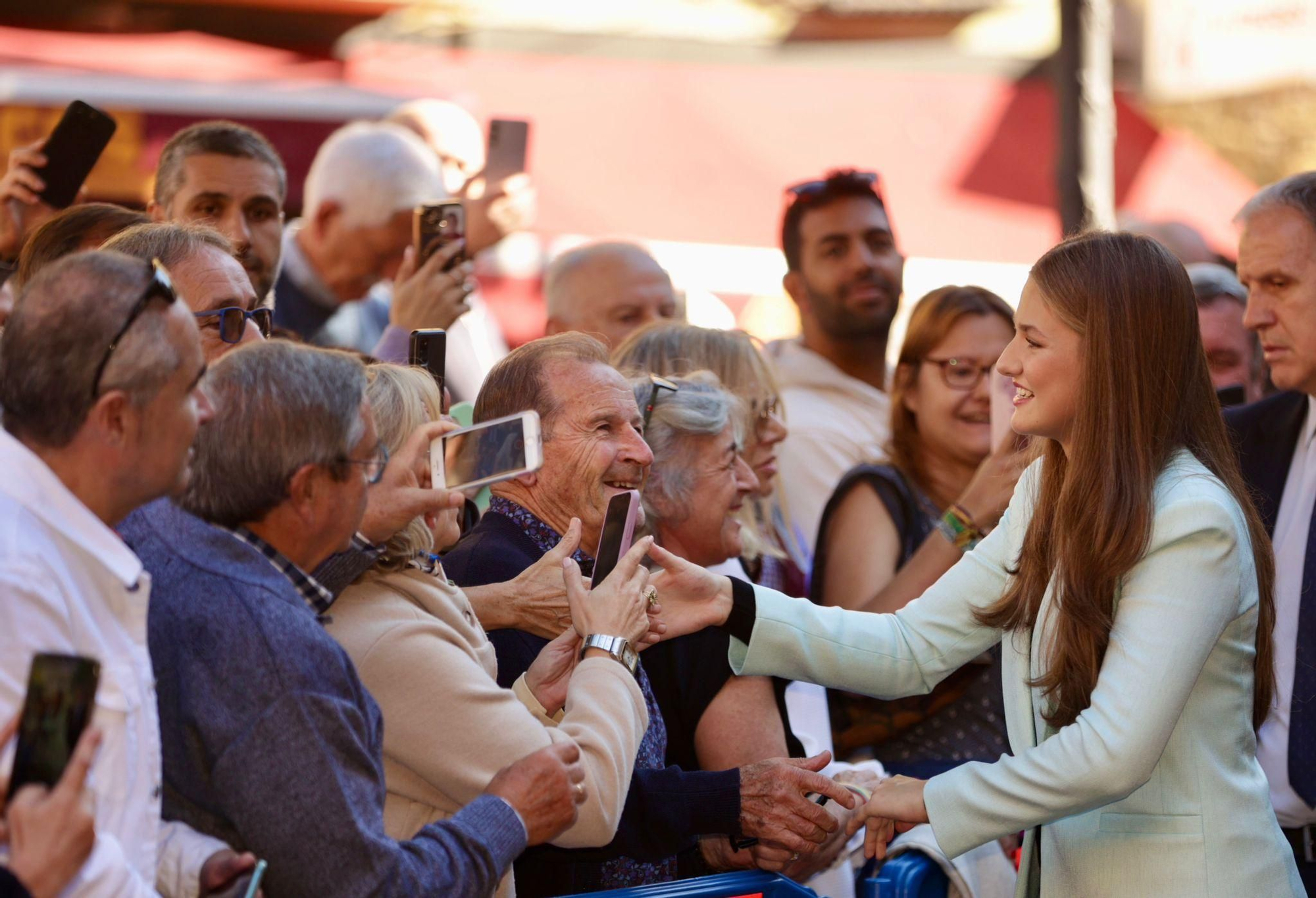 EN IMÁGENES |  Así fueron los primeros actos de la Princesa Leonor en solitario en Asturias: Alcaldesa Honoraria de Oviedo y Medalla de Asturias