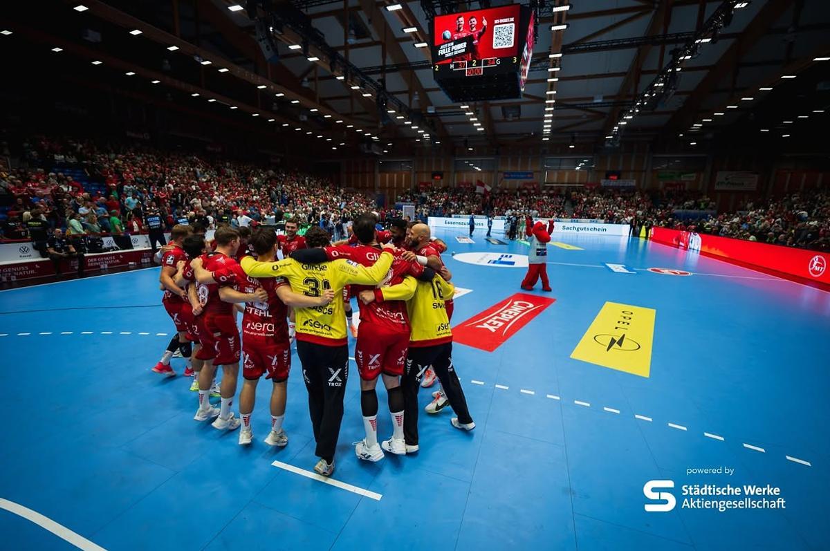 Los jugadores del Melsungen celebran la victoria