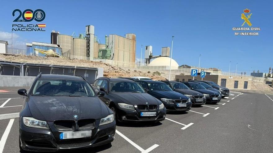 Cae en Tenerife una organización criminal por falsificar documentos y vender coches de alta gama robados