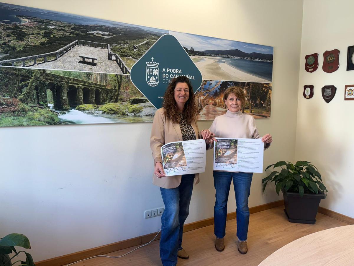 A edil de Cultura, Patricia Lojo, esquerda, e a técnica de dito departamento, Fita Sanisidro, na presentación do programa.