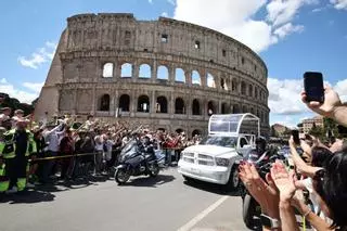 La homilía del funeral: el Papa "no cesó de implorar la paz" y ocuparse "de los últimos"