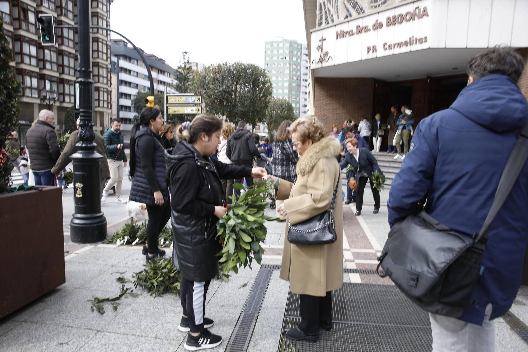 EN IMÁGENES: Gijón procesiona para celebrar el Domingo de Ramos