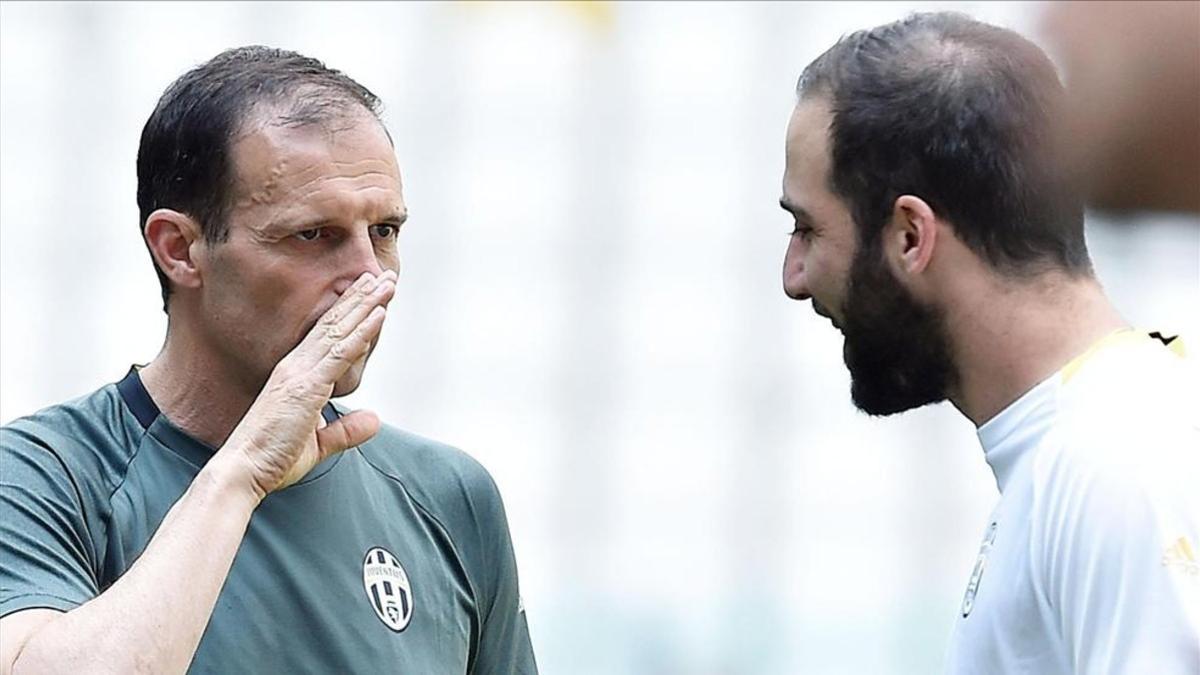 Allegri espera calmar la ansiedad de Higuaín