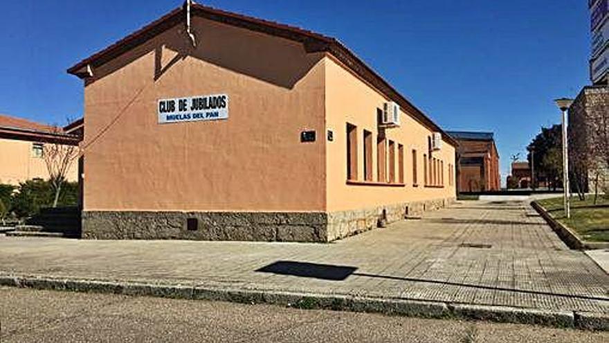 Edificio cedido por el Ayuntamiento de Muelas del Pan al Club de Jubilados.