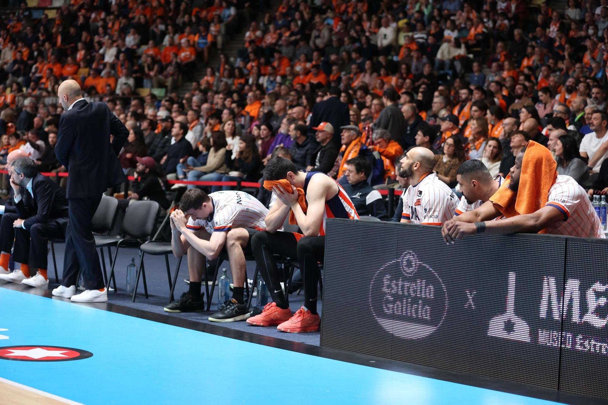 El Coliseum de A Coruña vivió su primer derbi de baloncesto