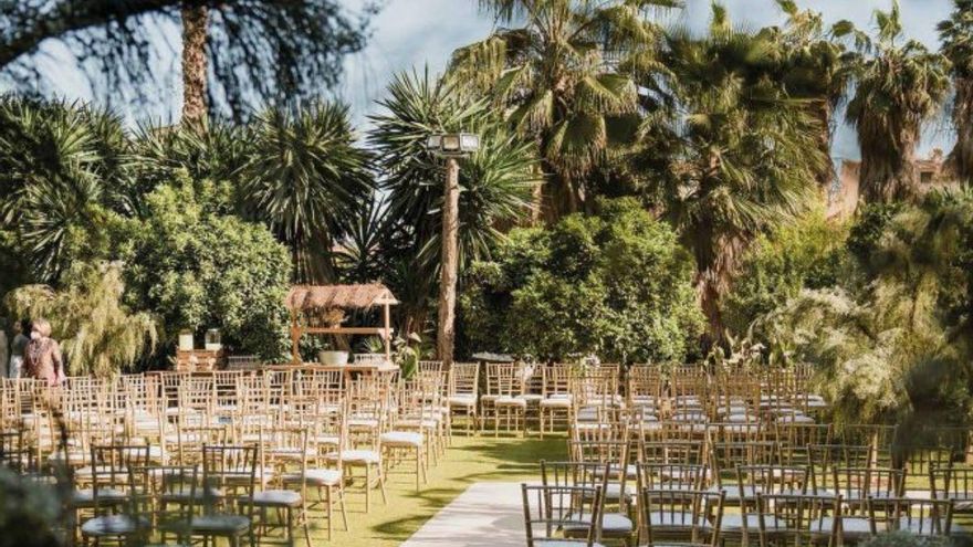 Inauguran un cine de verano en el jardín de una preciosa finca de Murcia: &quot;Los miércoles son para el amor&quot;