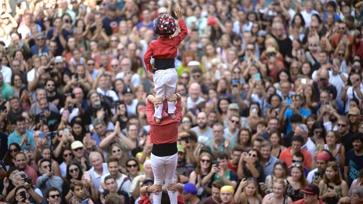 Fiestas de La Mercè 2019. Jornada 'castellera' en la plaza de Sant Jaume