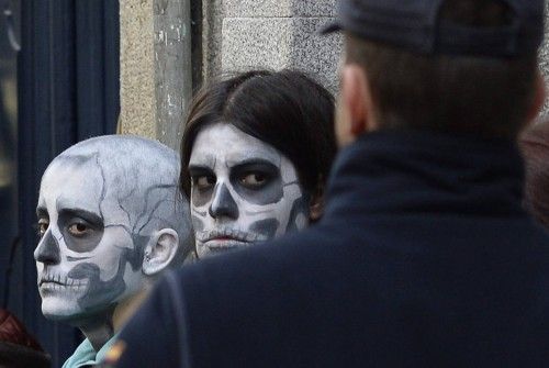 Las Femen irrumpen en la marcha contra el aborto