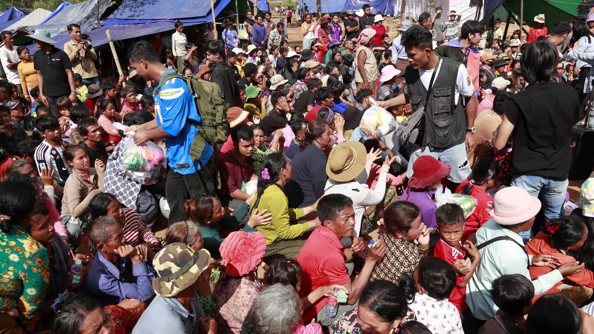 Tailandia y Camboya acuerdan parar el movimiento de tropas en la frontera