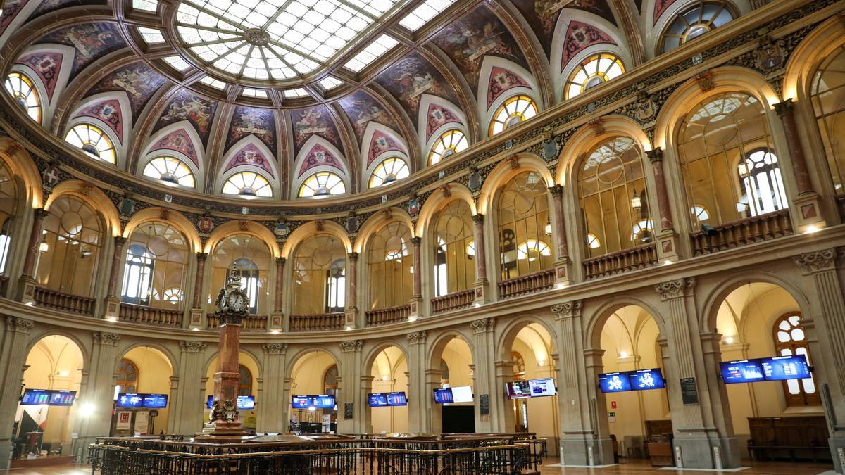 Interior del Palacio de la Bolsa de Madrid.