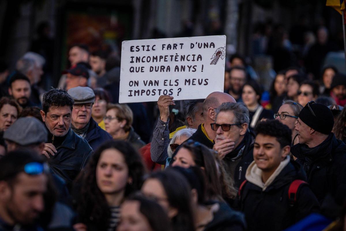 Los usuarios de Rodalies se manifiestan en Barcelona Los usuarios de Rodalies se manifiestan en Barcelona